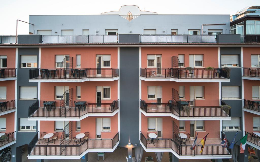 Hotel Antagos Montesilvano Marina Dış mekan fotoğraf